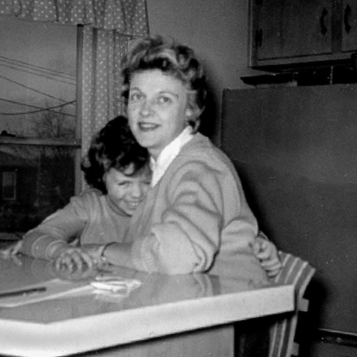 A mother's love_Staats