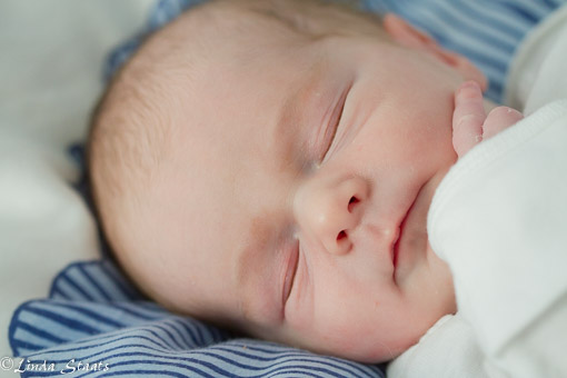 Henry asleep_Staats-8972