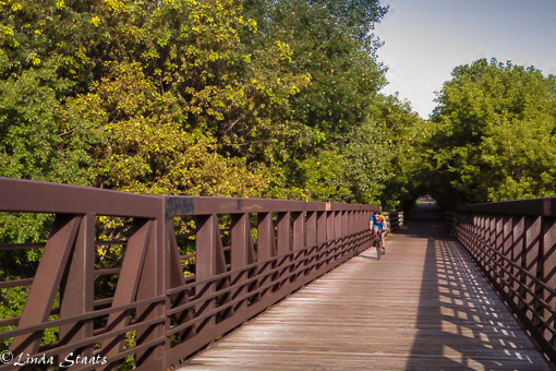 Bicycling the Gateway Trail cp074731_Staats