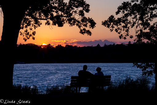 Sunset conversation 7D-10285_Staats