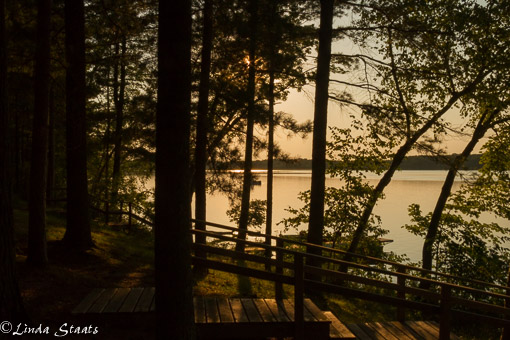 Sun and lake_10320 Staats