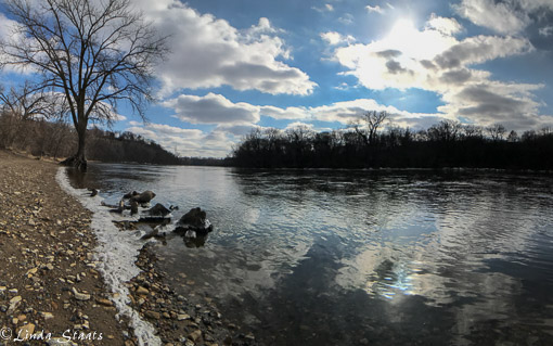 springs-thaw-on-the-mississippi-river_cp1965c_staats